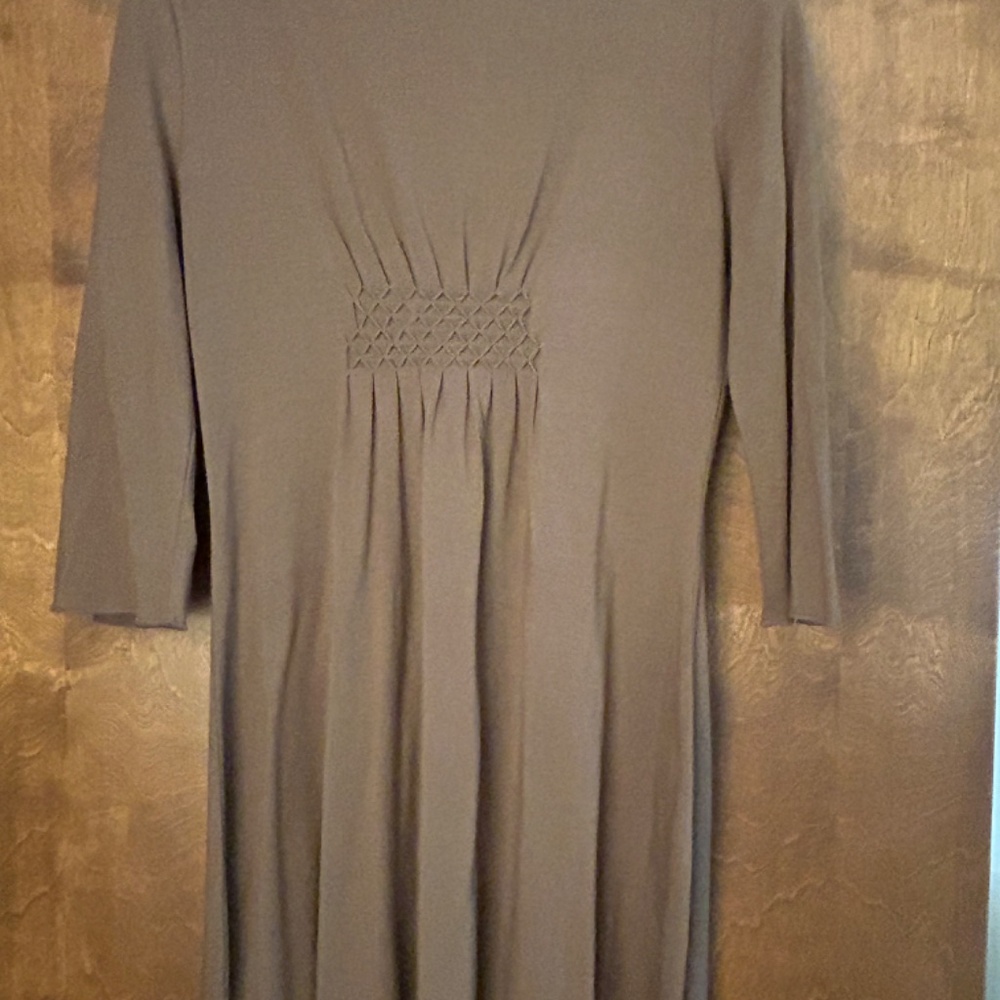 BCBGMaxAzria Brown Top, Compliment figure, Size M, Like New, worn 2 times - Picture 13 of 16